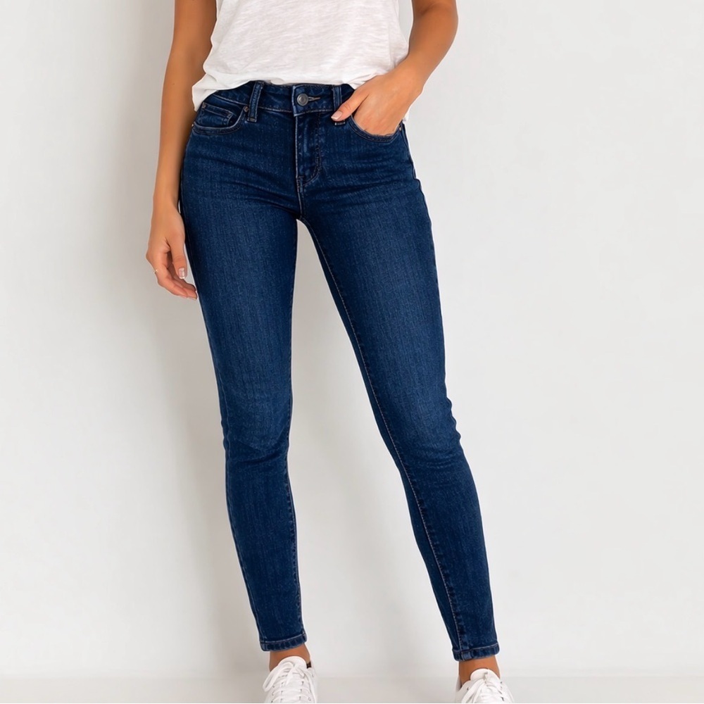 Prana dark wash stretch, raw hem skinny jeans SZ 25" waist